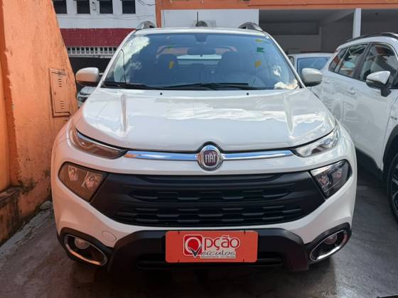 FIAT TORO 1.8 16V EVO FLEX FREEDOM AT6 FIAT TORO 1.8 16V EVO FLEX FREEDOM AT6